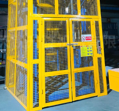 灯塔货梯可以安装在室外吗