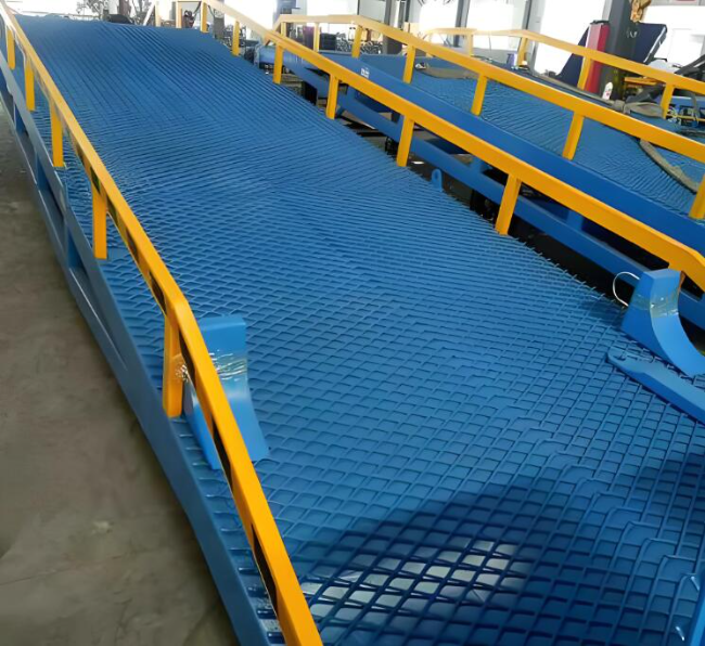 灯塔移动式液压登车桥